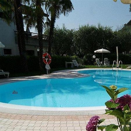 Residence Alba Colombare Di Sirmione Екстер'єр фото