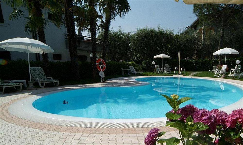Residence Alba Colombare Di Sirmione Екстер'єр фото